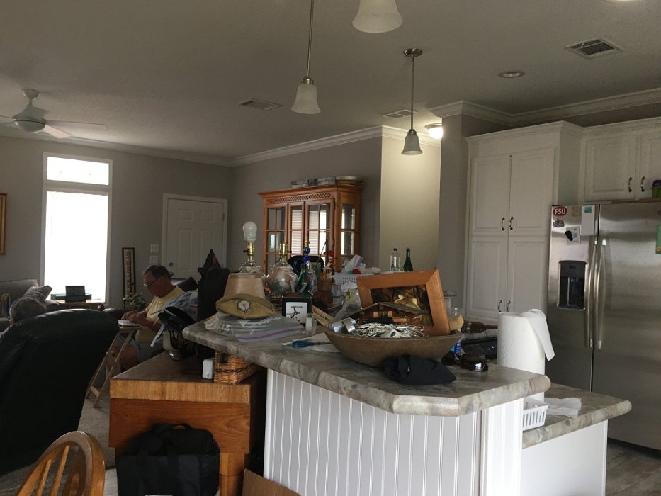 12-Kitchen from back sliding doors.jpg